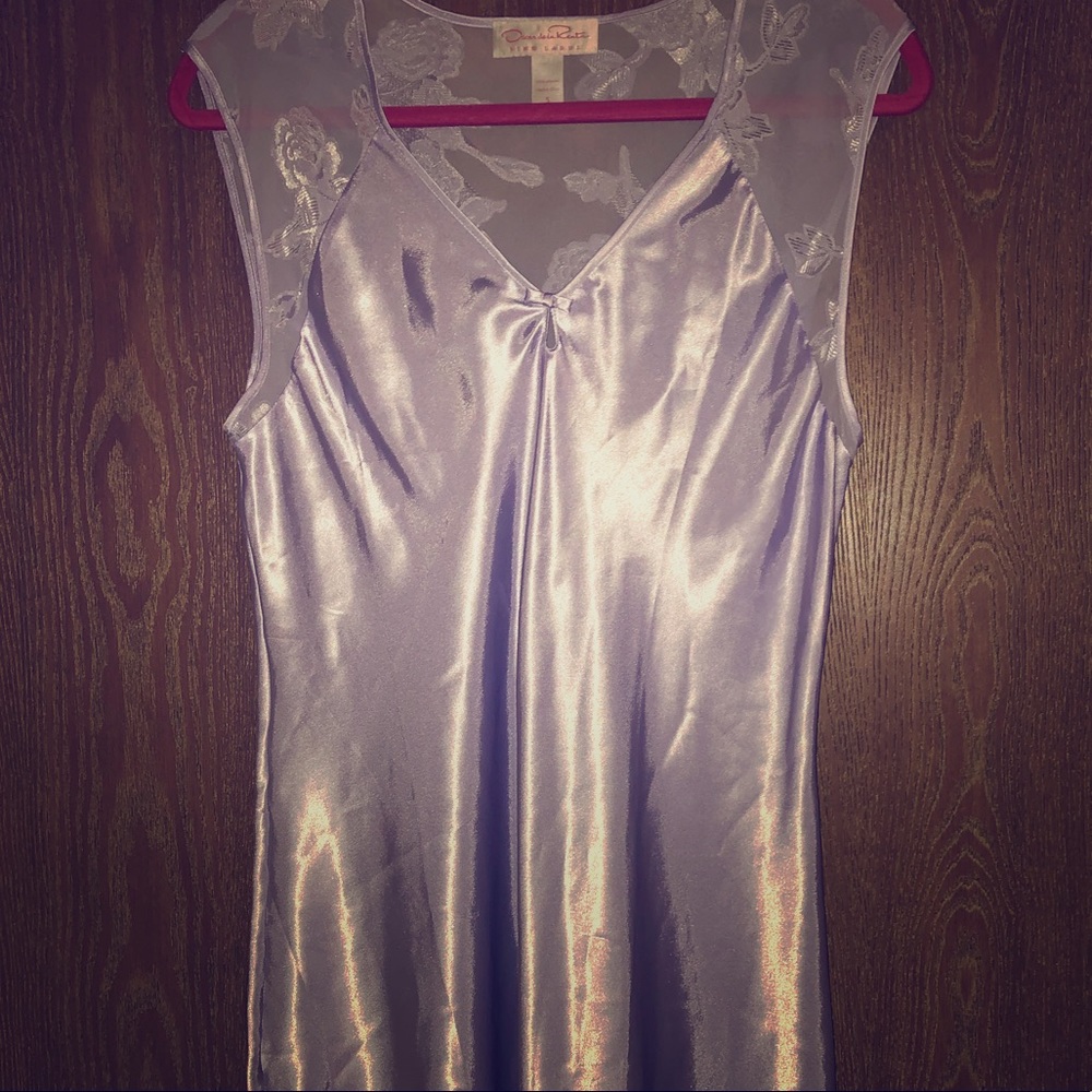 Oscar de la Renta lavender nightgown